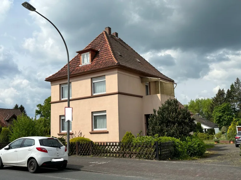 Exposéfoto - Haus kaufen in Detmold - Projekt zur "Eigenverwirklichung"