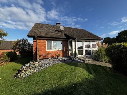 Exposéfoto - Haus kaufen in Lage - Wohnen mit der Idylle vor der Tür!