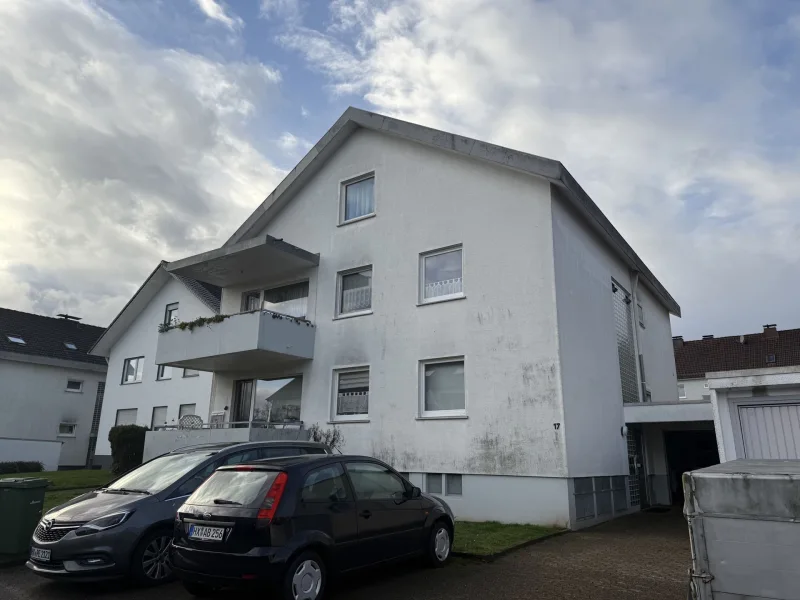 Straßenansicht  - Wohnung kaufen in Bad Driburg - Ihr neues Zuhause wartet!