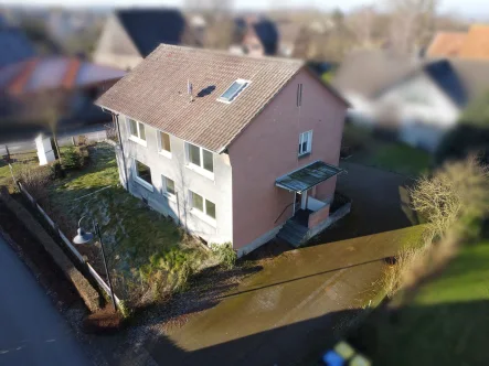 Exposé - Haus kaufen in Salzkotten - Solides Haus wartet auf Ihre Ideen!