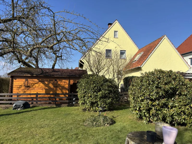 Titelbild - Haus kaufen in Detmold / Heidenoldendorf - Ihr Wohnprojekt zentral in Heidenoldendorf!