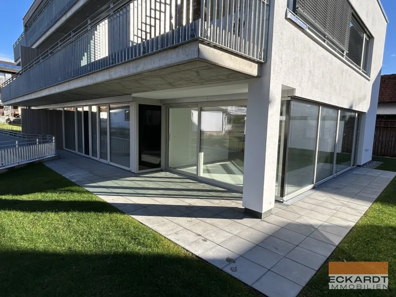 Südwestansicht - Wohnung kaufen in Immenstaad am Bodensee - Grosszügige 3 Zimmer mit toller Terrasse und Garten - provisionsfrei vom Bauträger