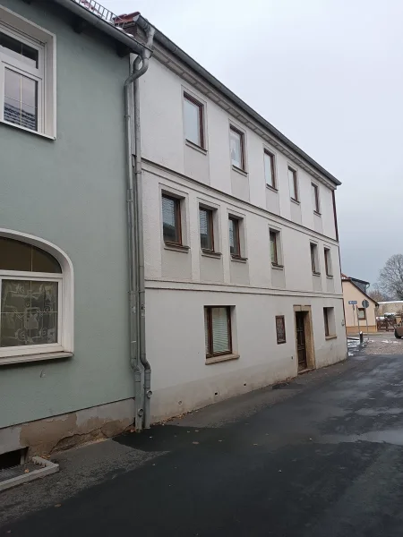 Ansicht Haus von vorne - Haus kaufen in Saalfeld/Saale - Handwerkerhaus in Saalfeld
