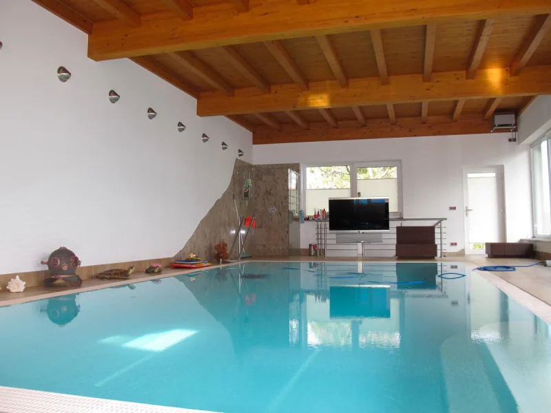 Poolhaus Schwimmbad