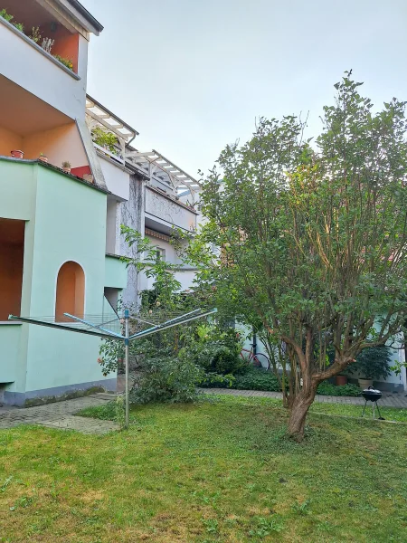 Garten - Wohnung kaufen in Jena - Eigentumswohnung mit gemütlichem Balkon in ruhiger Lage von Jena