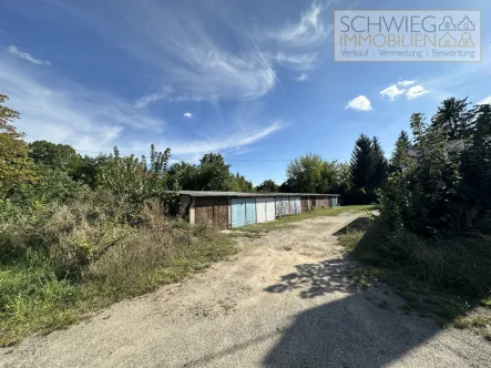 20230914_124531628_iOS - Grundstück kaufen in Cottbus - Rohbauland im Stadtfeld Cottbus, teilweise bebaut mit Garagen