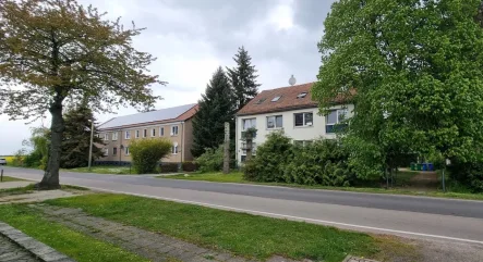 Ansicht beide Häuser - Haus kaufen in Niederer  Fläming - 2 MFH als Kapitalanlage