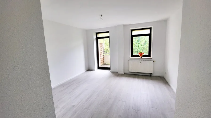 2. Schlafzimmer 2. Etage mit Balkon Ansicht 2