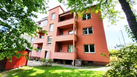Hinterhausansicht - Wohnung mieten in Chemnitz-Altchemnitz - *** Schöne 3-Raum-Wohnung mit Einbauküche und Gartennutzung nahe Stadtpark Chemnitz-Altchemnitz ***