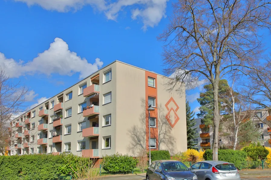 Gebäudeansicht  - Wohnung kaufen in Mannheim - Über den Dächern der Stadt - Helle 3-Zimmer-Wohnung auf Erbbaugrundstück zu verkaufen