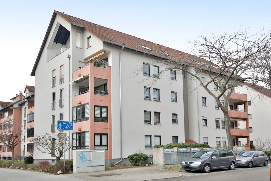 Außenansicht - Wohnung kaufen in Mannheim / Schönau - Attraktive, gut geschnittene Dachgeschosswohnung mit Balkon u. Garagenstellplatz in ruhiger Wohnlage