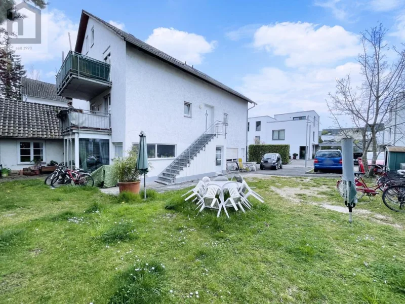 Hausansicht - Haus kaufen in Konstanz - Kapitalanleger aufgepasst! Mehrfamilienhaus in idealer Lage in Konstanz-Petershausen