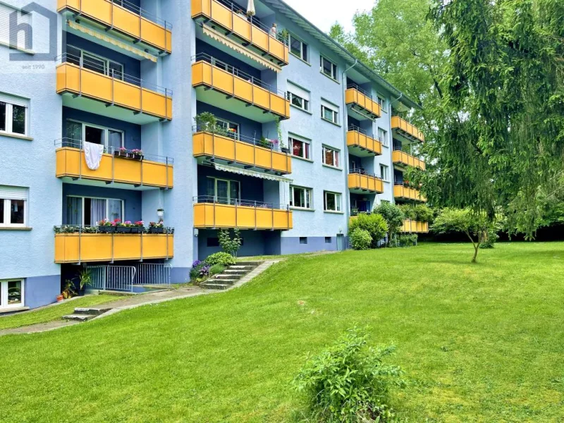Titelbild - Wohnung kaufen in Konstanz - Geräumige 2-Zimmer Wohnung (bezugsfrei) mit Balkon in Konstanz-Allmannsdorf