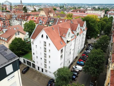 Titelbild - Wohnung kaufen in Konstanz - Schöne 2,5-Zimmer Wohnung mit Terrasse und Außenstellplatz im Konstanzer Stadtteil "Paradies"