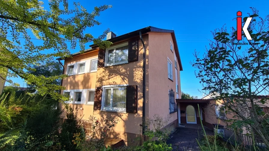  - Haus kaufen in Sindelfingen - Die Familienoase in Top Lage!Zweifamilienhaus in Sindelfingen