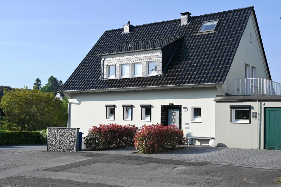 DSC_1371_optimiert_web - Haus kaufen in Solingen - Mehr-Generationenhaus mit traumhaftem Grundstück in ruhiger Lage!