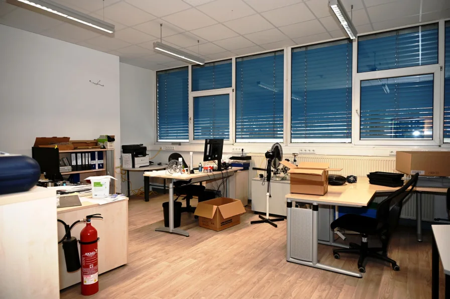 Büro in der Halle 