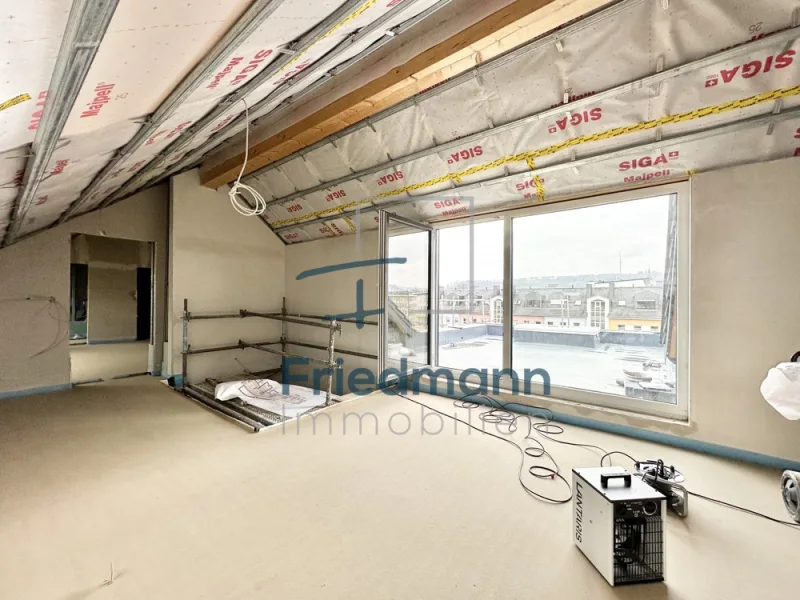 DG: Galerie mit Zugang Dachterrasse (5)