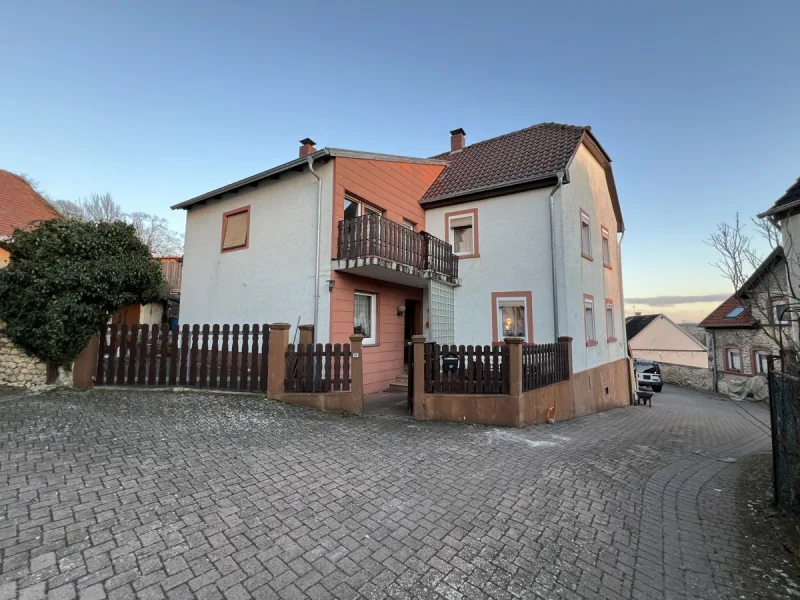 Außenansicht - Haus kaufen in Zell-Zellertal / Zell - Einfamilienhaus mit Garten