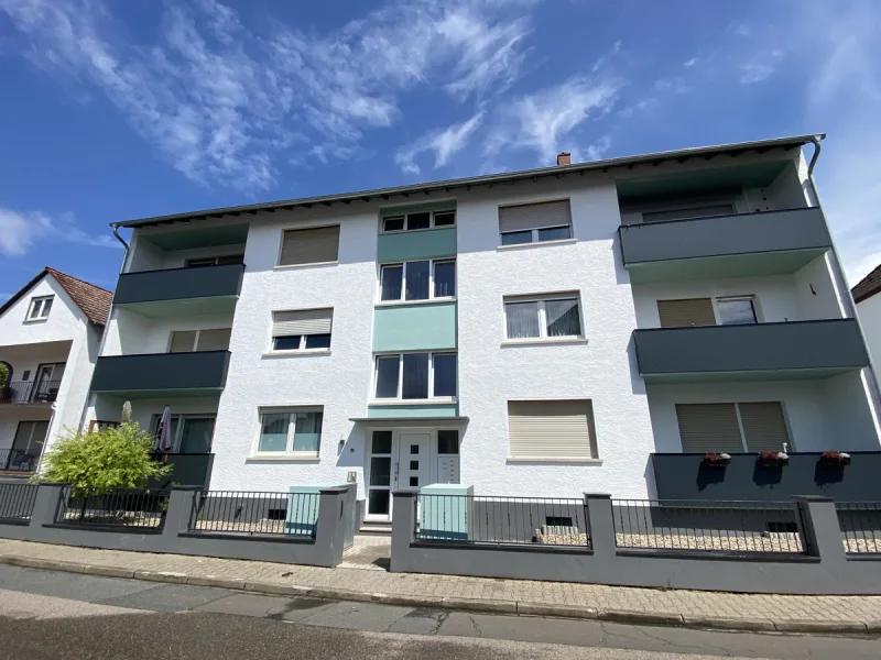 Außenansicht - Wohnung kaufen in Nierstein - Eigentumswohnung mit Stellplatz