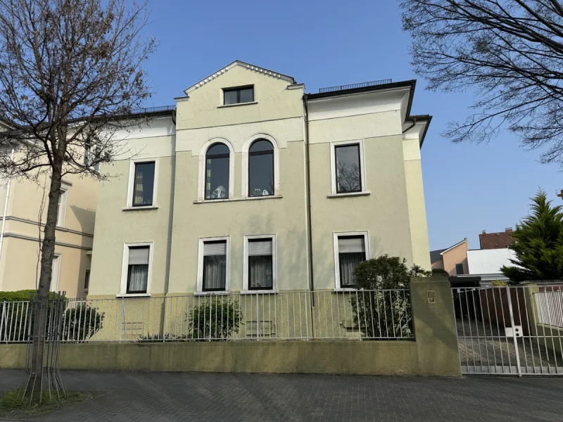 Außenansicht - Haus kaufen in Worms - Mehrfamilienhaus mit Garten