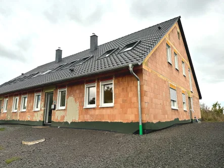 Außenaufnahmen - Haus kaufen in Weitersweiler - Neuwertige Doppelhaushälfte mit Garten