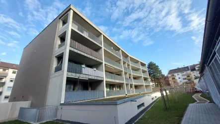 Rückansicht  - Wohnung mieten in Aschaffenburg - Taumhaftes modernes Domzil in bevorzugter Lage