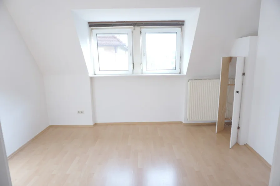 Wohnzimmer - Wohnung mieten in Aschaffenburg - Süße Maisonettewohnung Nähe Bahnhof für den Single