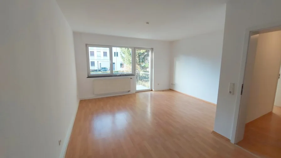 Wohn/Esszimmer - Wohnung mieten in Aschaffenburg - Neu renoviert - Gute Lage