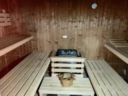 Die Sauna zum Schwimmbad