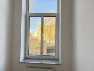 Das Küchenfenster mit Morgensonne