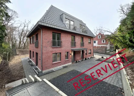 RESERVIERT!  - Haus kaufen in Hamburg - RESERVIERT: Neubau-DHH mit viel Platz in ruhiger Lage im Treppenviertel - anfahrbar und zentral