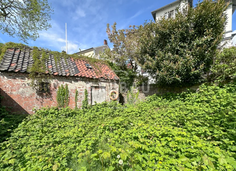 unterer Garten mit Waschhaus