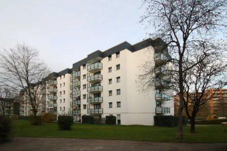 Aussenansicht - Wohnung mieten in München - ERSTBEZUG nach Teilsanierung - Attraktive 3-Zimmerwohnung mit Westloggia