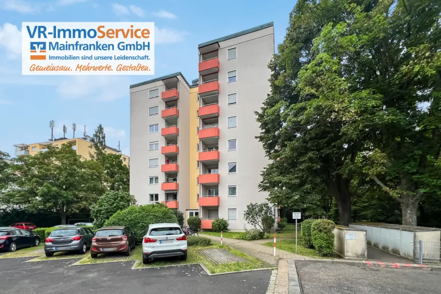 Titelbild - Wohnung kaufen in Würzburg - Über den Wolken