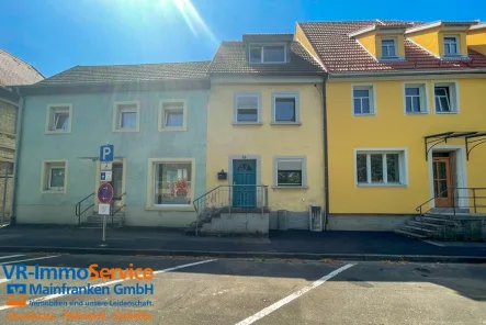 Titelbild - Haus kaufen in Ochsenfurt - Historisches Stadthaus mit viel Potenzial