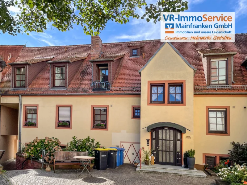 Titelbild - Haus kaufen in Veitshöchheim - Gepflegtes Mehrfamilienhaus im Herzen von Veitshöchheim