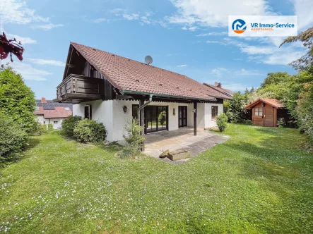 Titelbild - Haus mieten in Höchberg - Freistehendes Einfamilienhaus in Bestlage von Höchberg - Mietvertrag befristet auf 3 Jahre