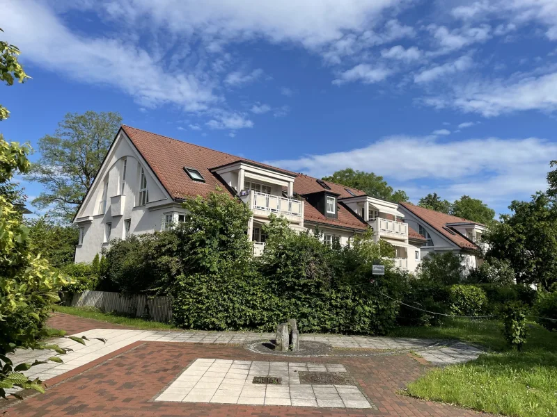 Wohnen im Park - Wohnung kaufen in Fürstenfeldbruck - Wohnen im Park! Charmante 3-Zimmer-Wohnung in Fürstenfeldbruck