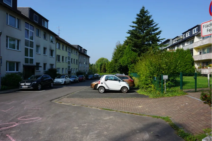 eigener Stellplatz in der Sackgasse