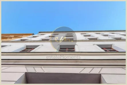 Fassadenansicht - Wohnung kaufen in Berlin - Dachgeschosswohnung mit gemütlicher Raumatmosphäre und Terrasse