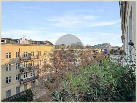 Balkonausblick (1) - Wohnung kaufen in Berlin - 2-Zimmer-Altbauwohnung mit Balkon in ruhiger Seitenstraße von Berlin-Steglitz