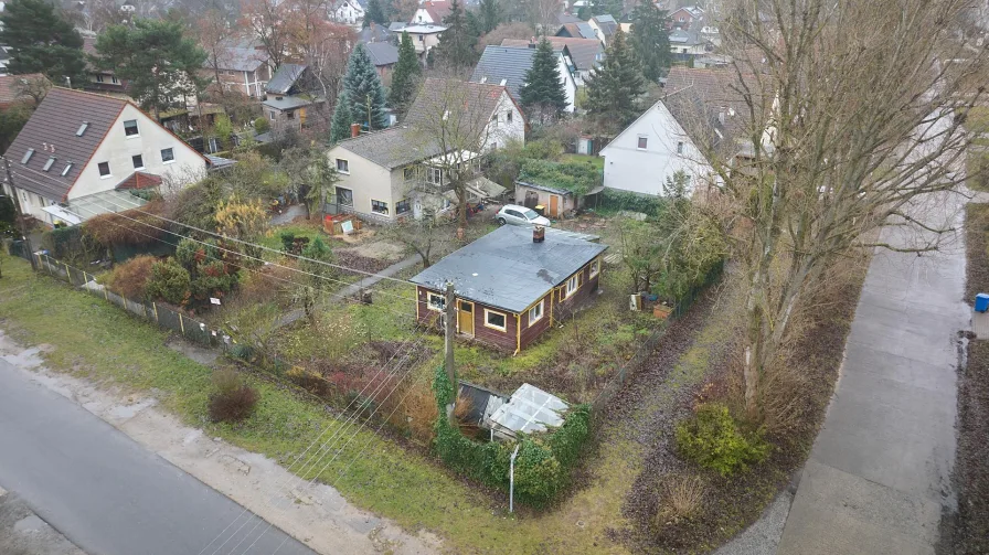 Vogelperspektive - Grundstück kaufen in Berlin - Zwischen städtischer Ruhe und Natur – Grundstück in Kaulsdorf