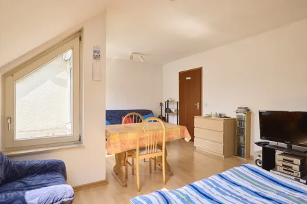 Wohn- & Essbereich - Wohnung kaufen in Winnenden - TOP Lage - Einzimmerwohnung im Herzen von Winnenden