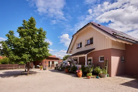 Herzlich Willkommen - Haus kaufen in Sulzbach an der Murr - modernes EFH + Wohnung + Apartment + Scheune in hervorragendem Zustand BJ 2016