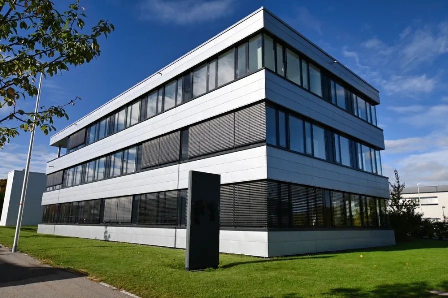 Aussenansicht - Büro/Praxis mieten in Ravensburg - Repräsentative Büroetage im Gewerbegebiet von Ravensburg-Erlen: