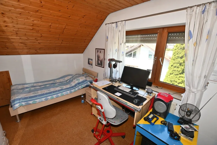 Kinderzimmer 1 OG