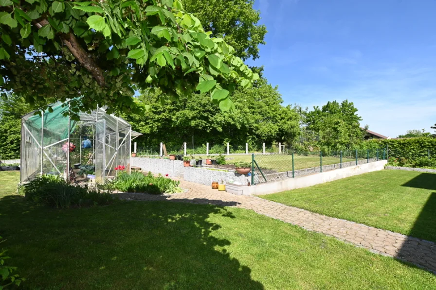 großer Garten