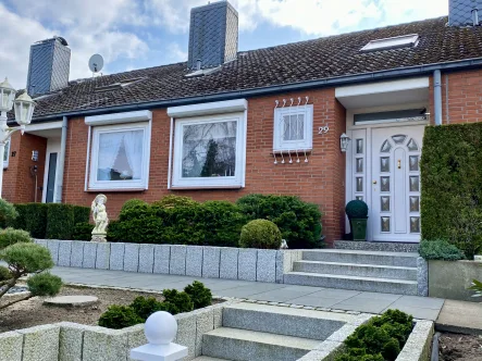 Herzlich Willkommen - Haus kaufen in Ammersbek - Breites Mittelreihenhaus – äußerst gepflegt mit Einfamilienhaus-Charakter in Südlage