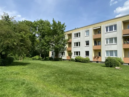 Sonnige Südwest-Lage - Wohnung kaufen in Ammersbek - Freie 3-Zi-Wohnung - 67 m²  - Südwest-Lage - 1. OG - mit 2 Stellplätzen in Ammersbek